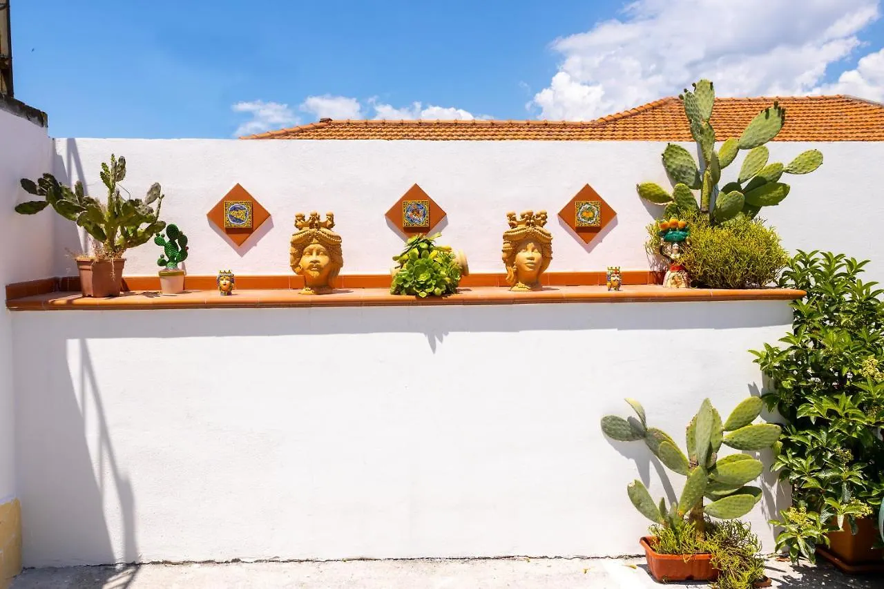 Sicily In Love - Rooms & Breakfast Taormina 0*,  Italia